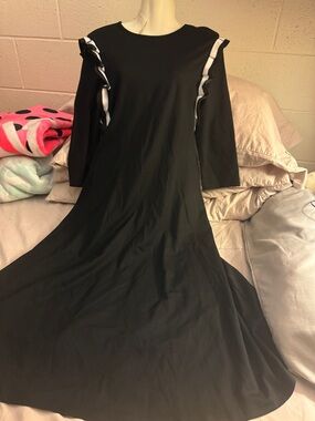 Front row by Sara & Goldy